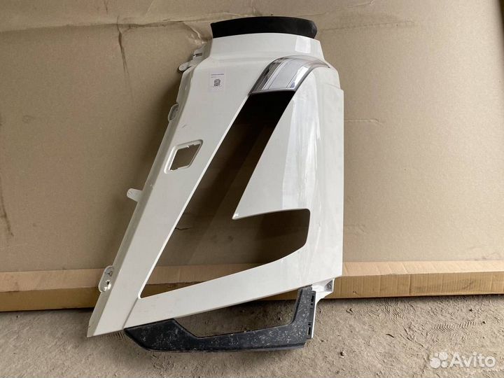 Окантовка фары Volvo FH5 23526465