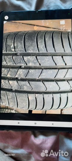 Kumho Ecsta HS51 215/55 R17 94V