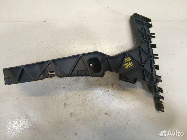 Кронштейн бампера Audi Q5, 2012