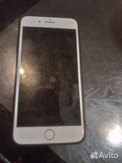 iPhone 8 Plus, 64 ГБ