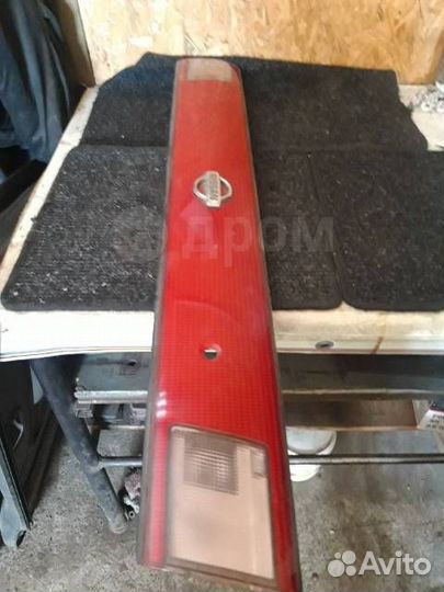 Вставка багажника Nissan Sunny FB14