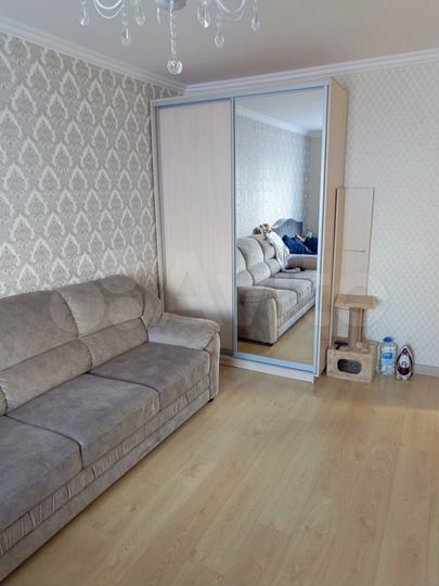 2-к. квартира, 66 м², 4/10 эт.