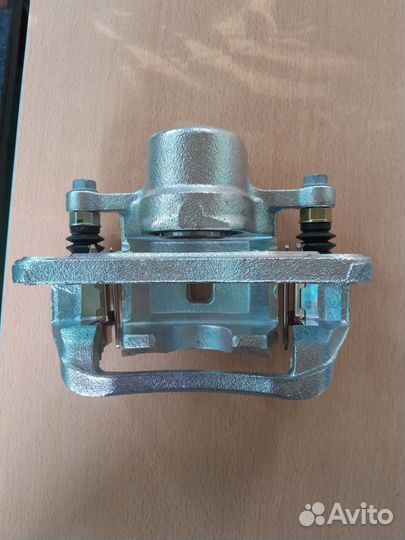 Суппорт задний левый Ssang Yong Kyron Rexton