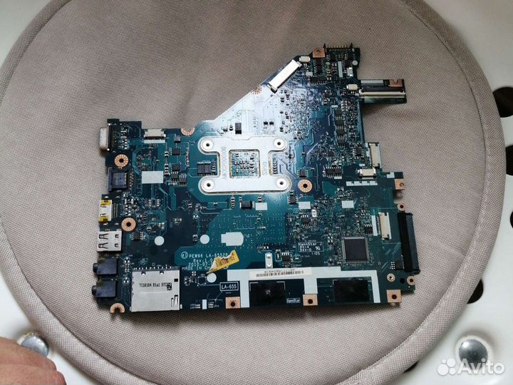 Материнская плата PEW96 LA-6552P