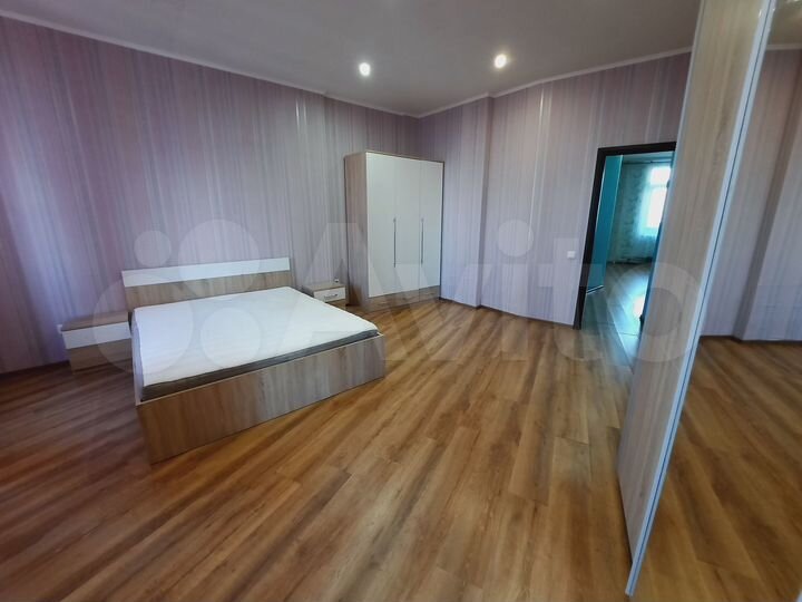 2-к. квартира, 80 м², 16/20 эт.