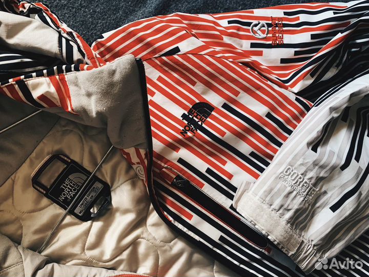 The North Face Summit Series Gore-Tex куртка