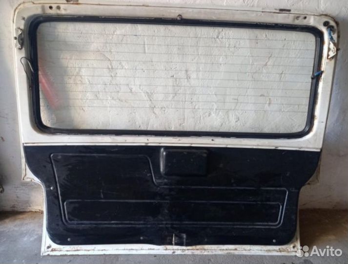 Задняя дверь на ниву 21213