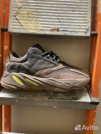 Кроссовки adidas yeezy