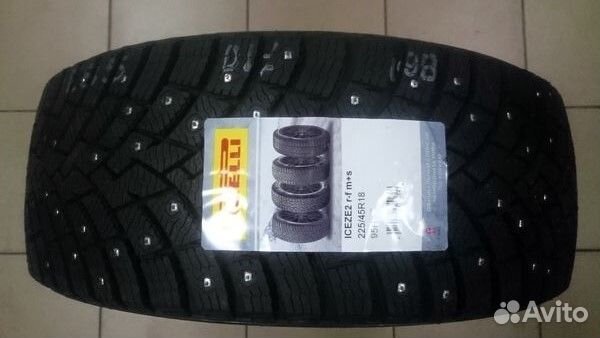 Pirelli Ice Zero 2 245/40 R19 98H