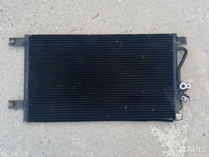 Радиатор кондиционера Mitsubishi pajero sport