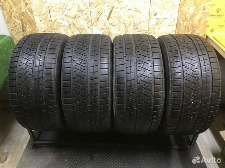 Triangle Snowlink TWT02 295/35 R21 107V