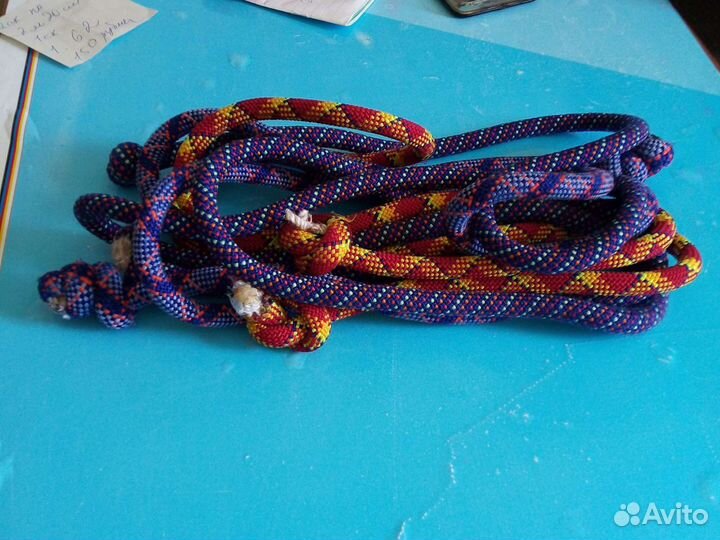 Гимнастическая скакалки 2