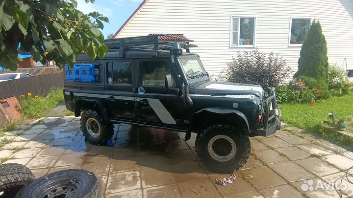 Land Rover Defender 2.5 МТ, 1997, 360 000 км