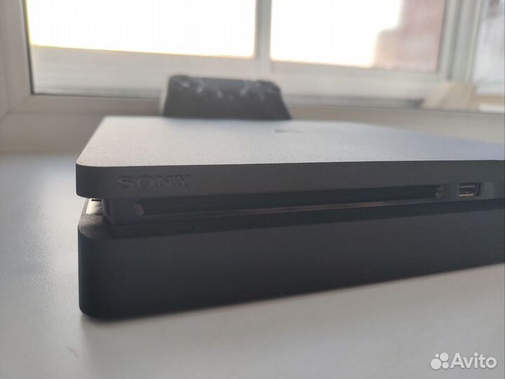 Sony PS4 slim 1tb