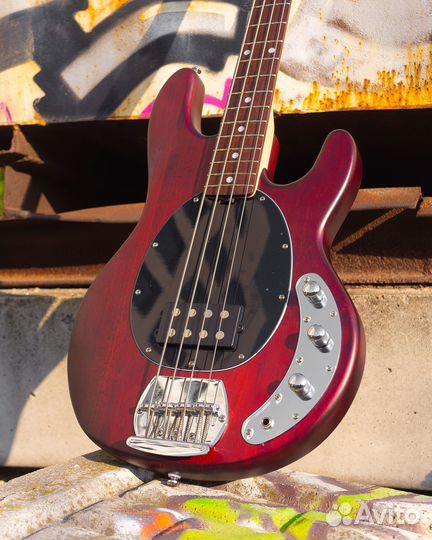 Sterling RAY4-WS-R1 бас-гитара StingRay, цвет Wal