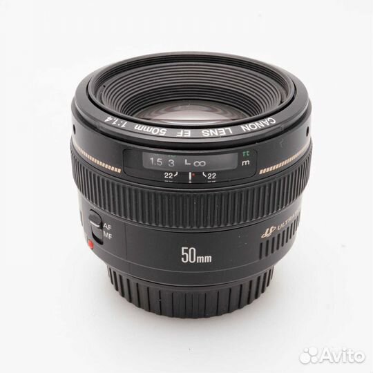 Canon EF 50mm f/1.4 USM