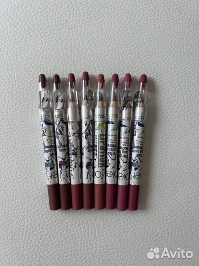 Набор матовых карандашей для губ (16 штук)