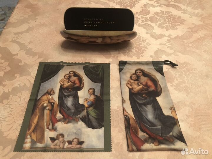 Набор жесткий + мягкий очечник и салфетка Германия