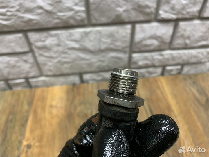 Mercedes Benz CLS W218 Датчик давления топлива