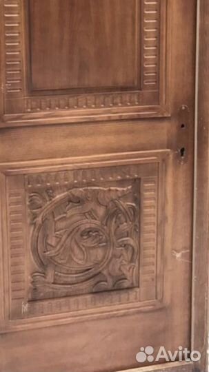 Входная дверь,дубовая