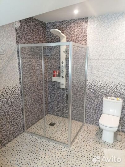 Установка душевых кабин