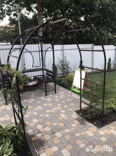 Арка садовая металлическая