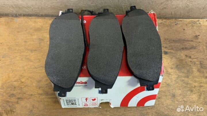 Колодки тормозные передние Volkswagen Tiguan 2