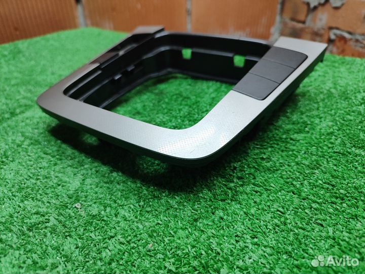 Накладка кулисы АКПП Volkswagen Passat B6