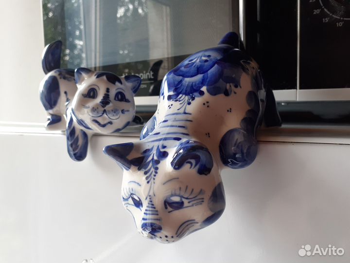 Кот сувенир гжель