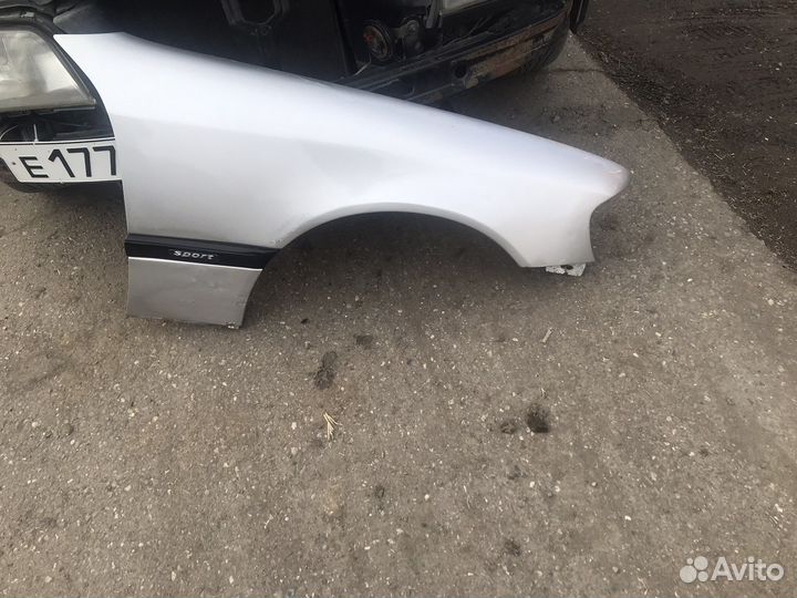 Крыло на мерс 202