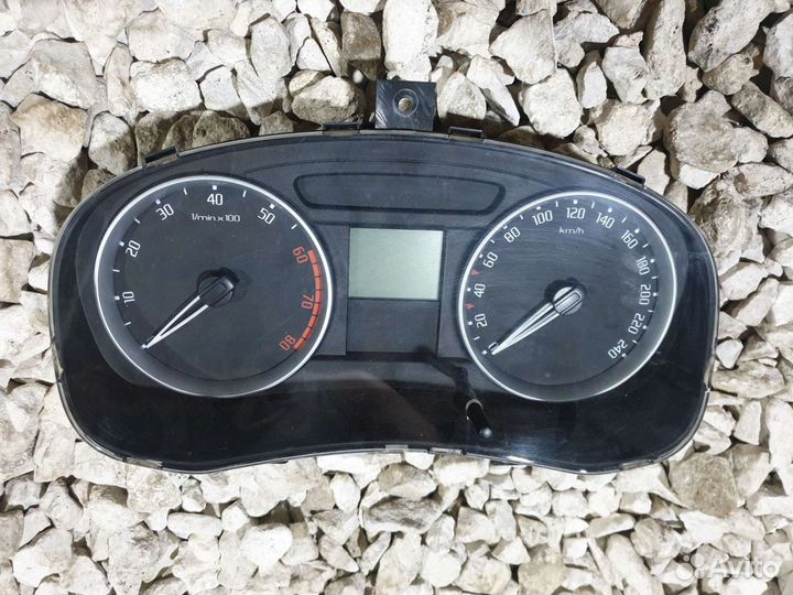 Панель приборов Шкода Фабия 2