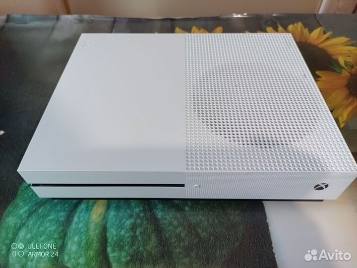 Xbox One s с играми