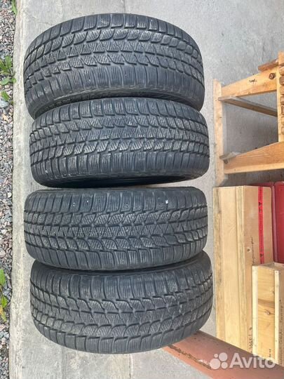 Bridgestone Blizzak LM-25 205/55 R16