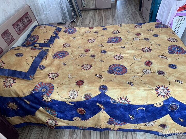 Покрывало и шторы