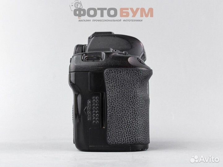 Фотоаппарат Canon 5D mark ll body