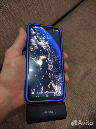 Удобный Power bank с выходом на Tape-C