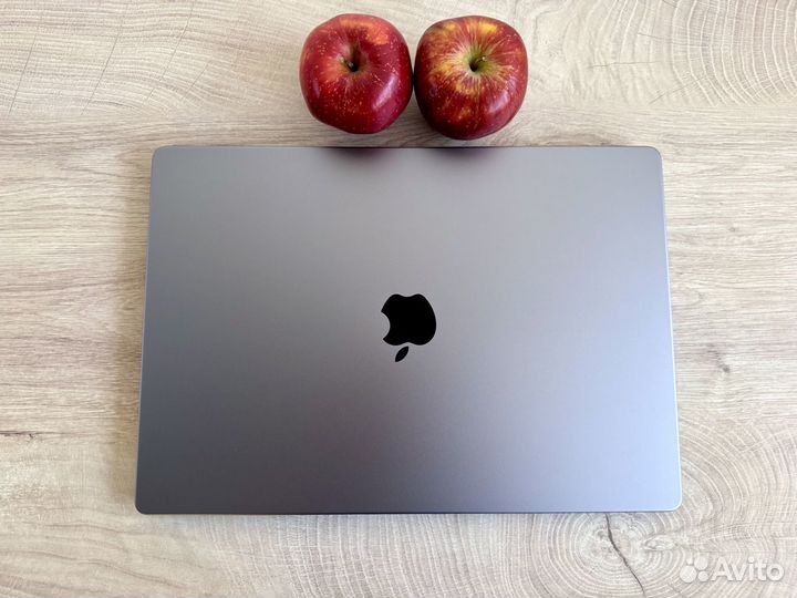 Новый MacBook Pro 16