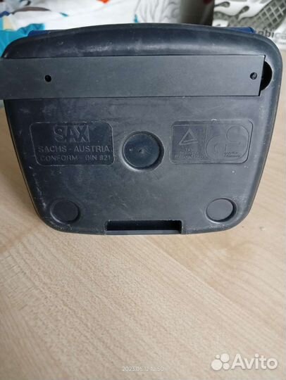 Дырокол на 50листов