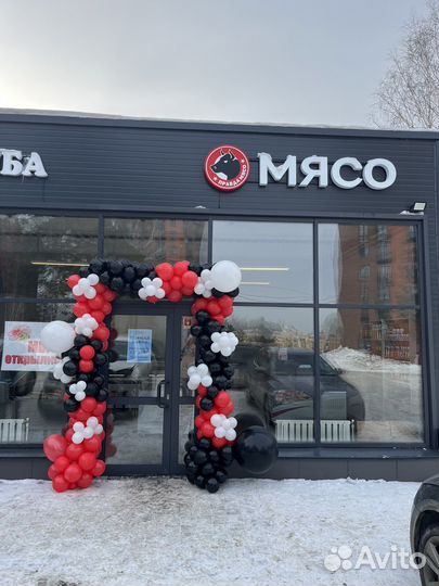 Продавец в продуктовый магазин прилавочного типа