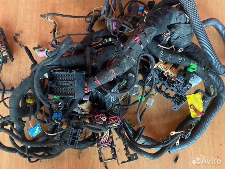 Проводка салона Vw Touran BSX 2008