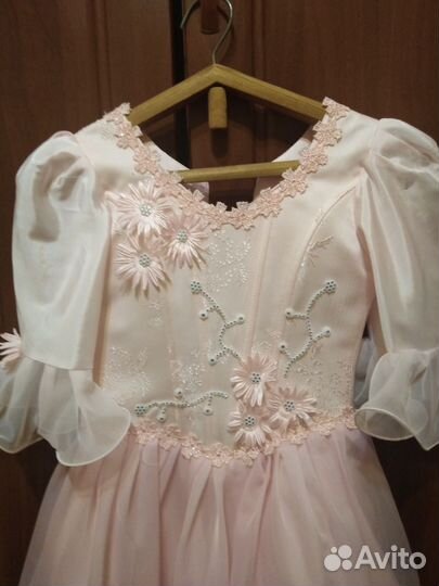 Платье на праздник для девочки