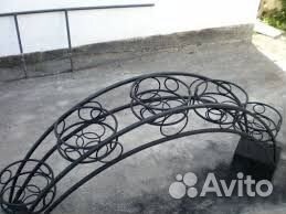 Кованная подставка для цветов