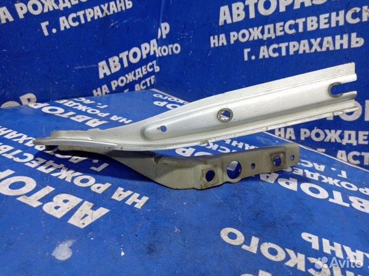 Петля капота Peugeot 407 седан RFJ 2006