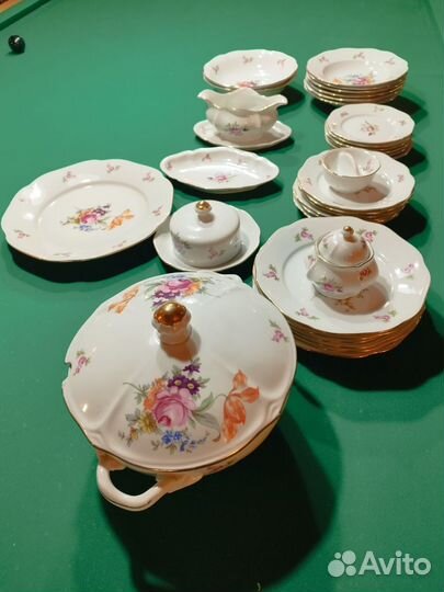 Набор столовой посуды на 6 персон