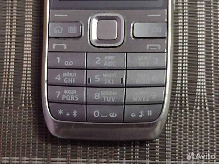 Nokia E52