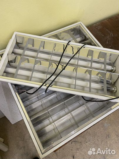 Светильник потолочный