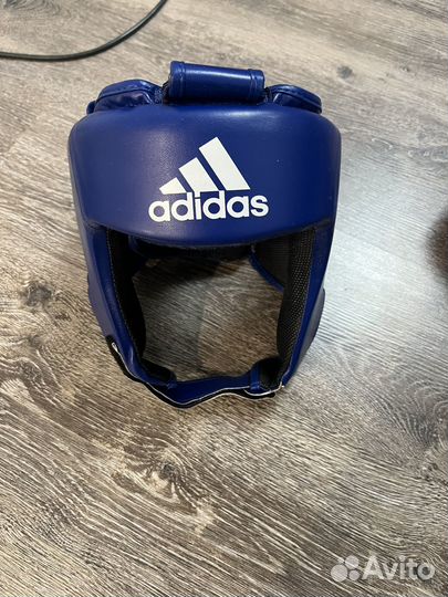 Боксерский шлем adidas