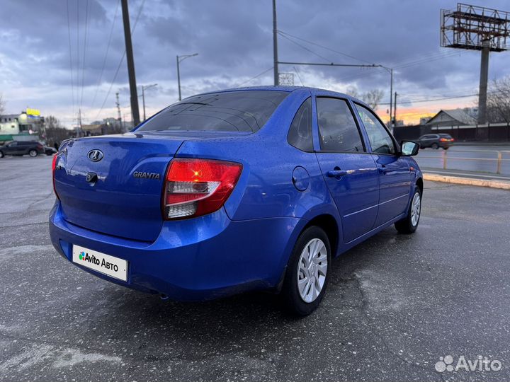 LADA Granta 1.6 МТ, 2015, 148 100 км