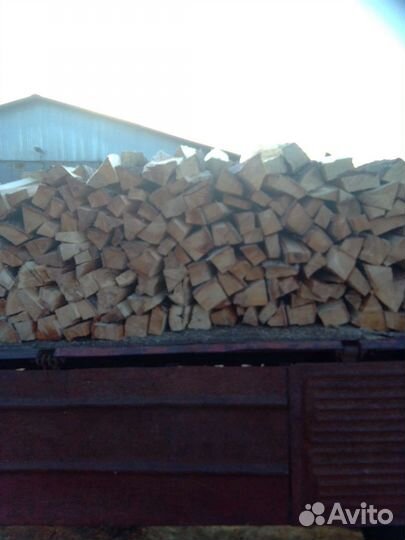 Дрова колотые, тракторная телега