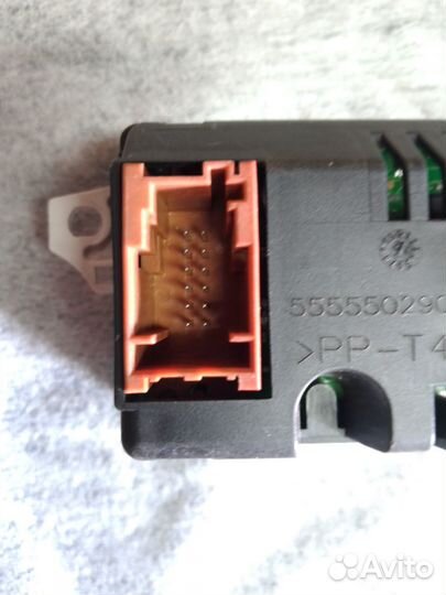 Штатный инфодисплей Пежо, Ситроен